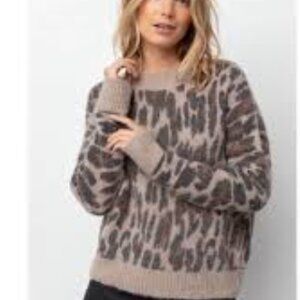 Rails Leopard alpaca blend Print Sweater in Gray and Brown size Large